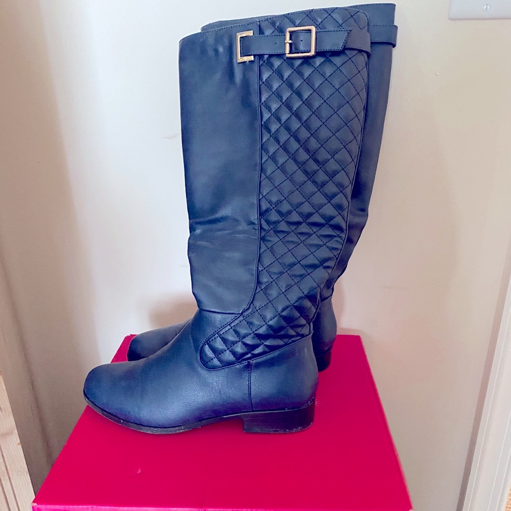 Navy Flat Boots